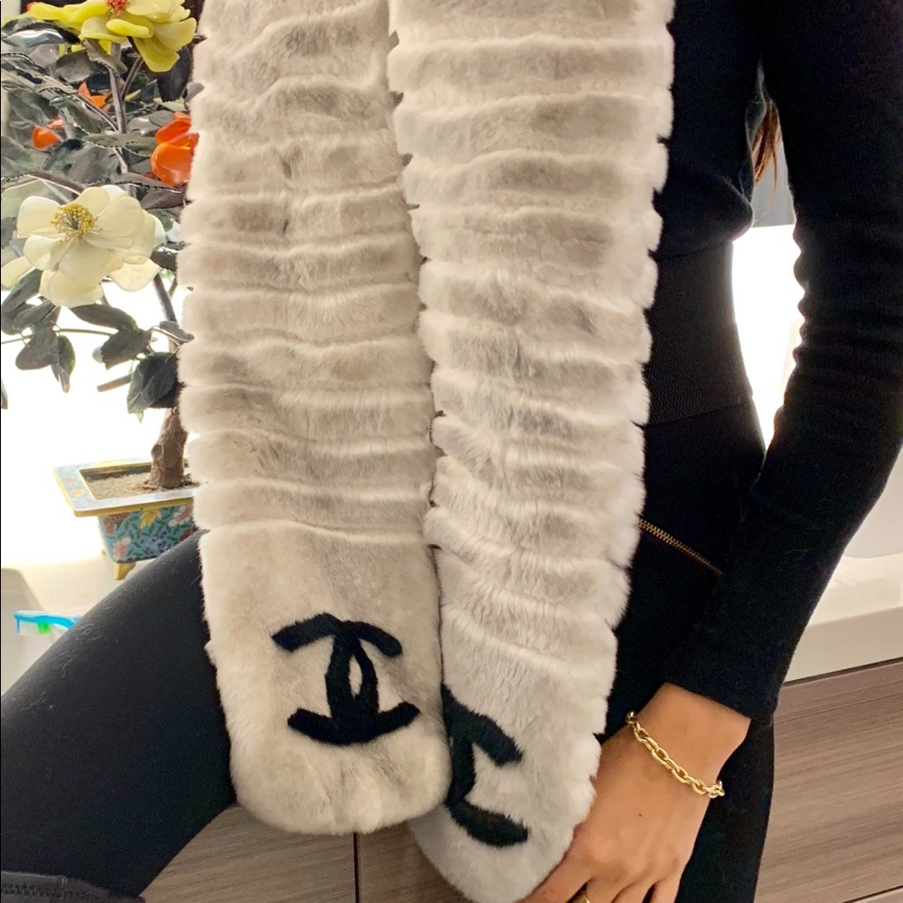 Chanel Orylag and cashmere scarf